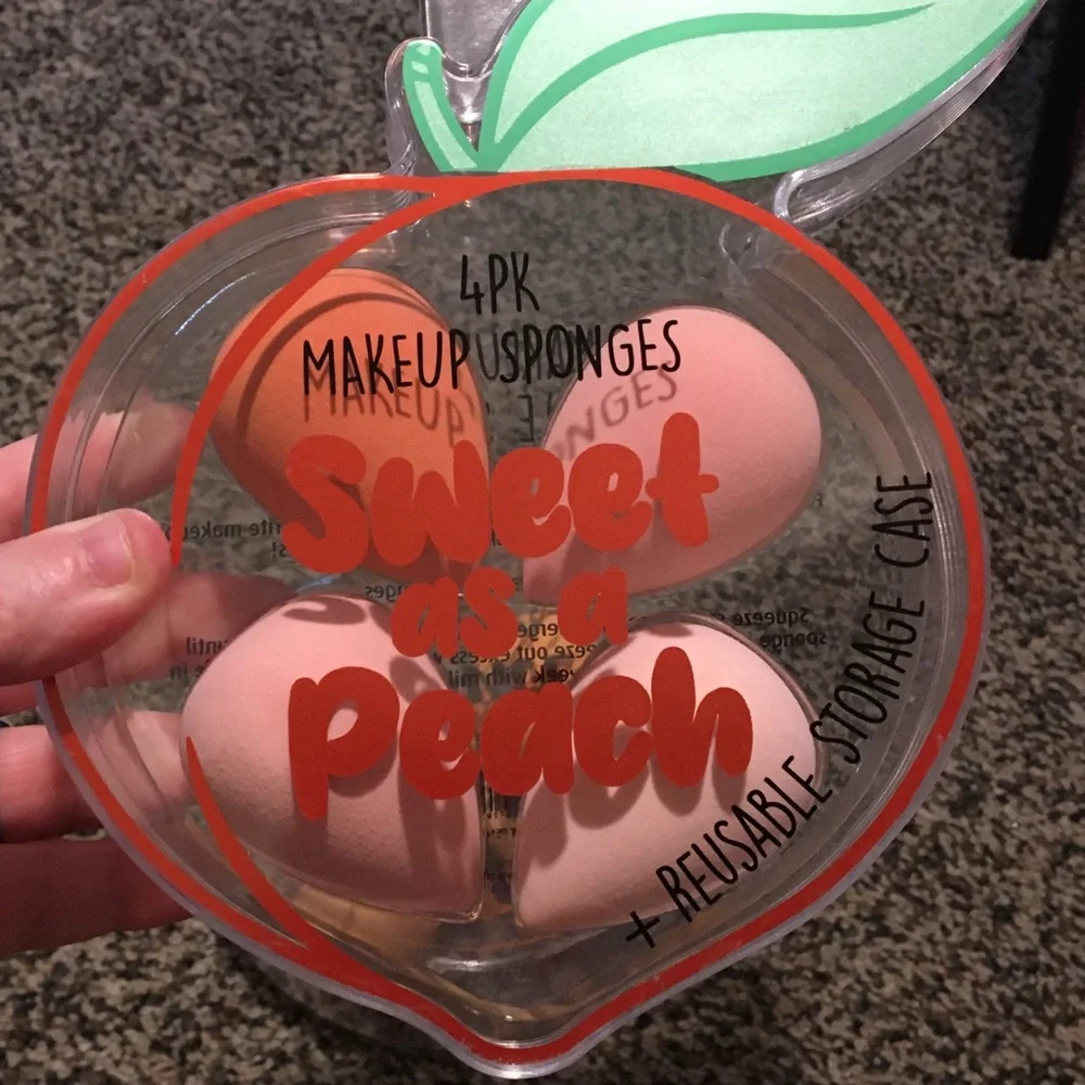 Makeup Sponge Set in Peach and Orange